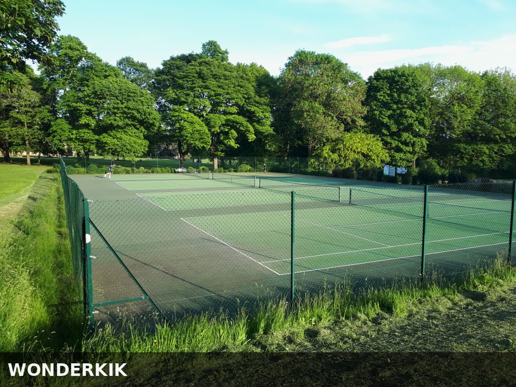 Tennis