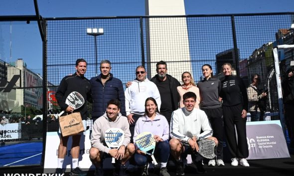 Featured image: Padel