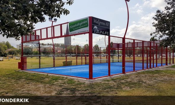 Featured image: Padel